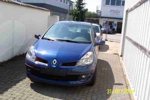 Clio 1.2 16V TCE Ripcurl