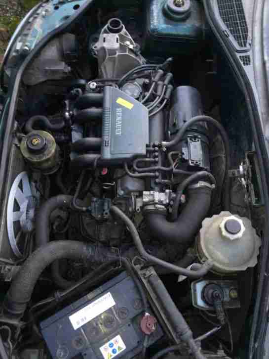 Renault Clio 1.2, Grün, Austauschmotor 40 Kw, Tüv 05/15