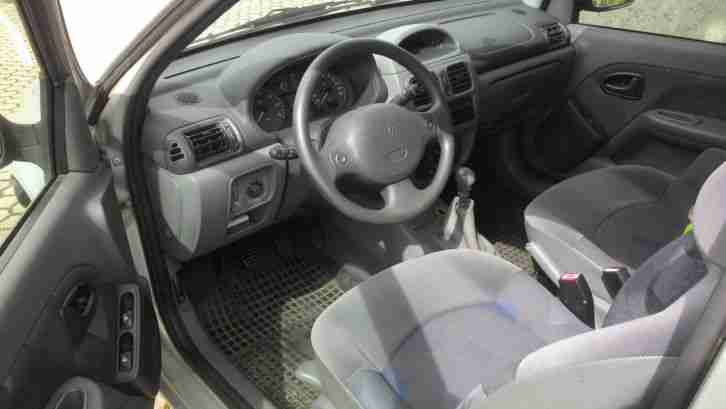 Renault Clio 1.2 TÜV neu !!!
