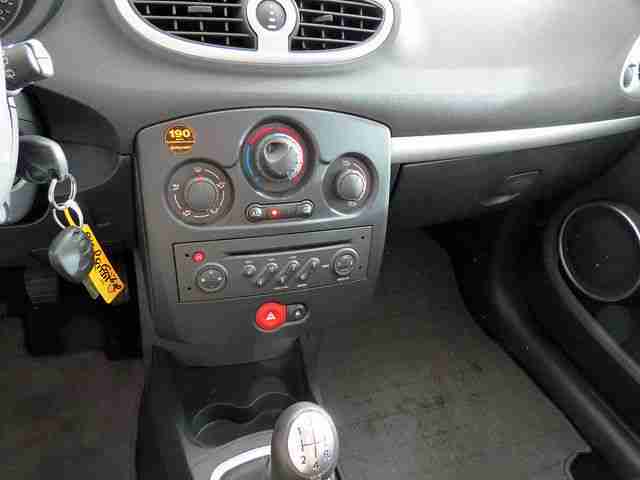 Renault Clio 1.6 16V KLIMA SITZHEIZUNG