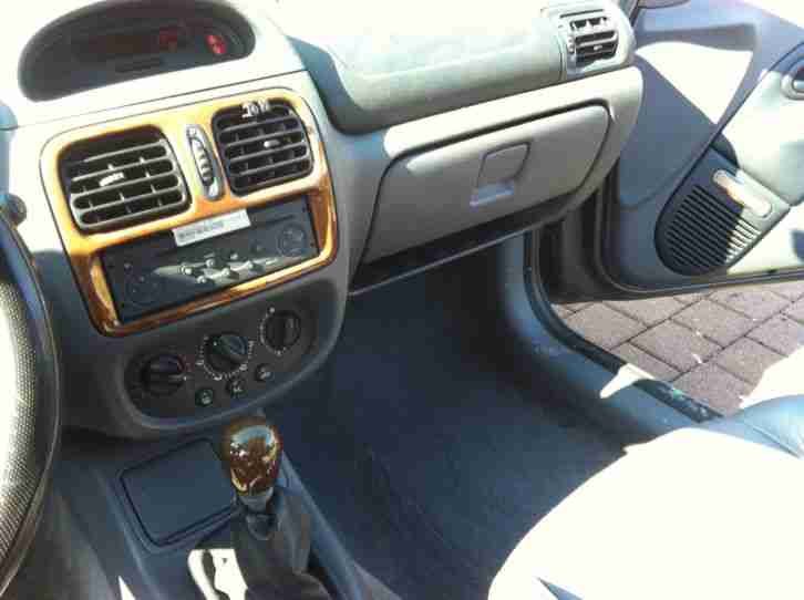 Renault Clio 16 V