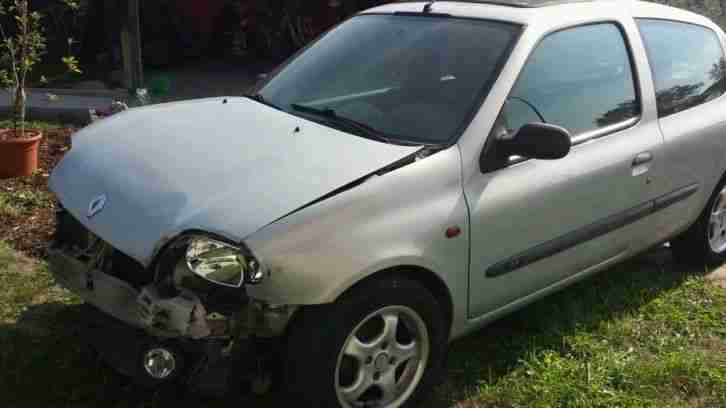 Clio B unfall bastler verwerter