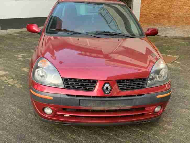 Renault Clio Bj. 12/2001 72 KW / Benziner / 3004 - 111
