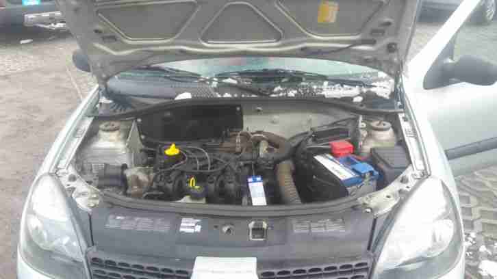 Renault Clio F Benzin Siehe Bilder Baujahr 03