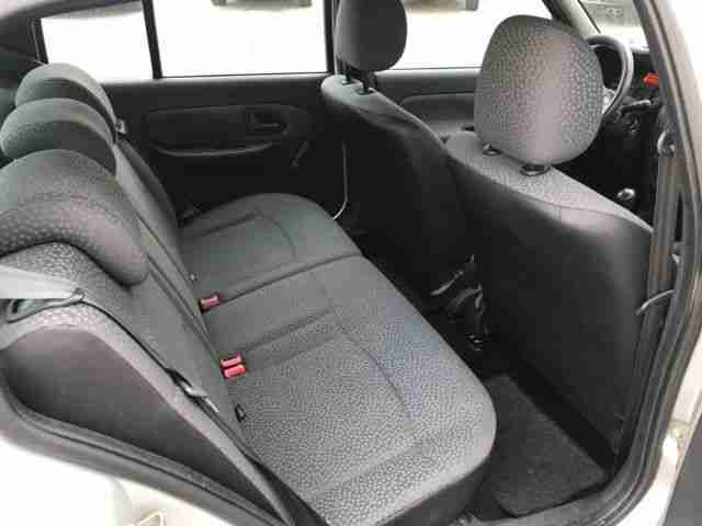 Renault Clio II 60000KM 1.2l Benzin Klima 5 Tür Tüv Ne