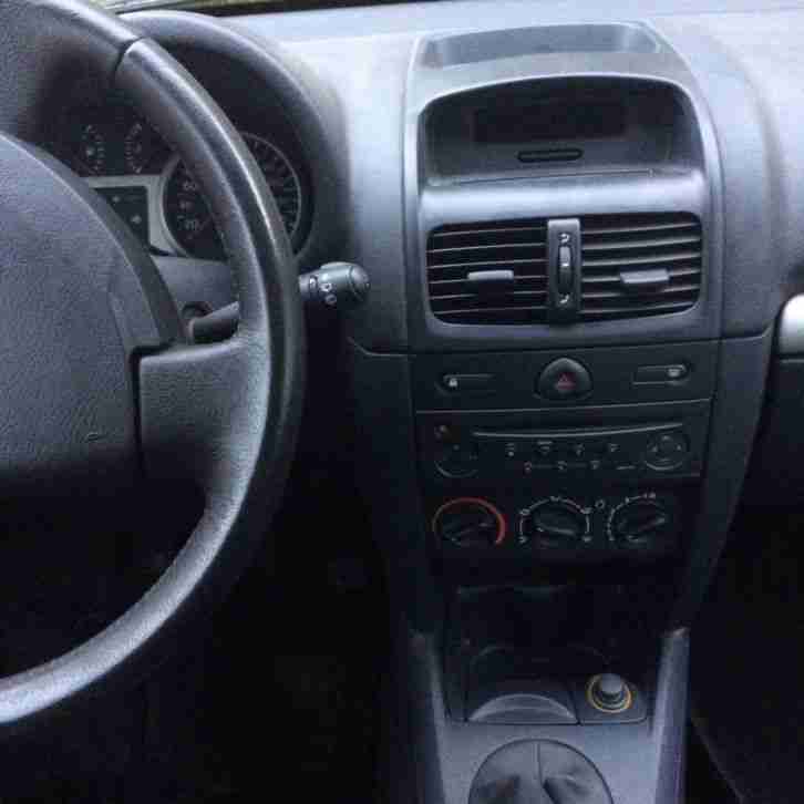 Renault Clio Tüv Neu Unfallfrei