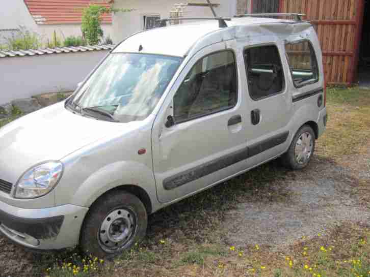 Renault Kangoo Unfall EZ 2004 Schaden linke Seite KM 96000 Motortyp K4M