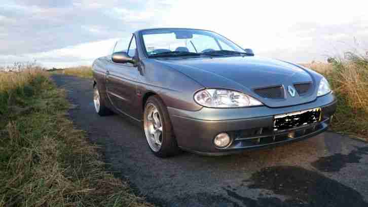 Renault Megan Cabrio 1,6 i 16 V ( 107 PS ) 188000 km