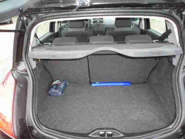Renault Megane 1.6 16V KLiMA-4xeFH-HU&AU NEU !!!