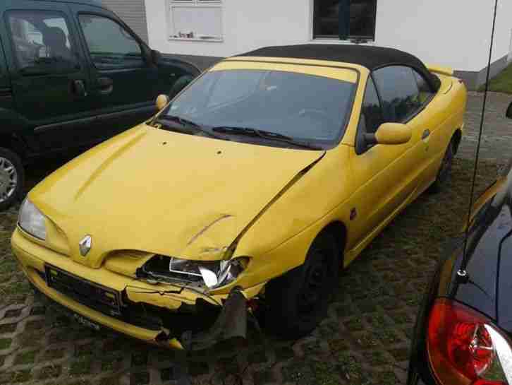 Renault Megane Cabriolet EZ 10.1997 / Unfallfahrzeug / Bastlerfahrzeug