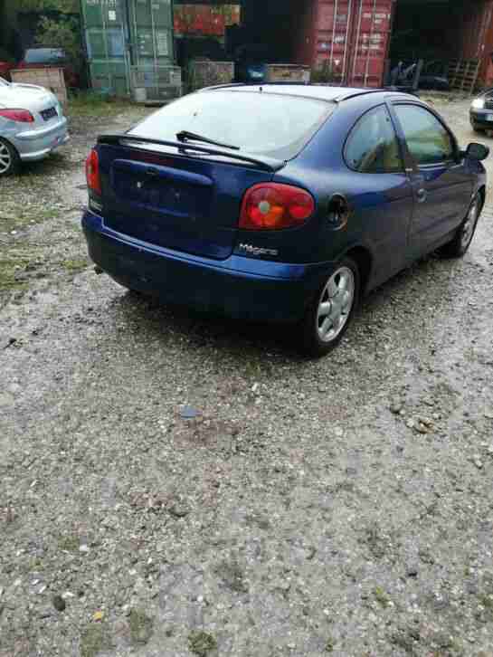 Renault Megane Coupe mit Alufelgen auf guten Winterr. Für Bastler od Ersatzteile