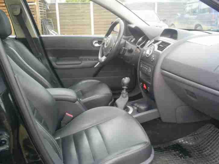 Renault Megane Grandtour 2.0dCI, Leder, Panoramadach, 150Ps