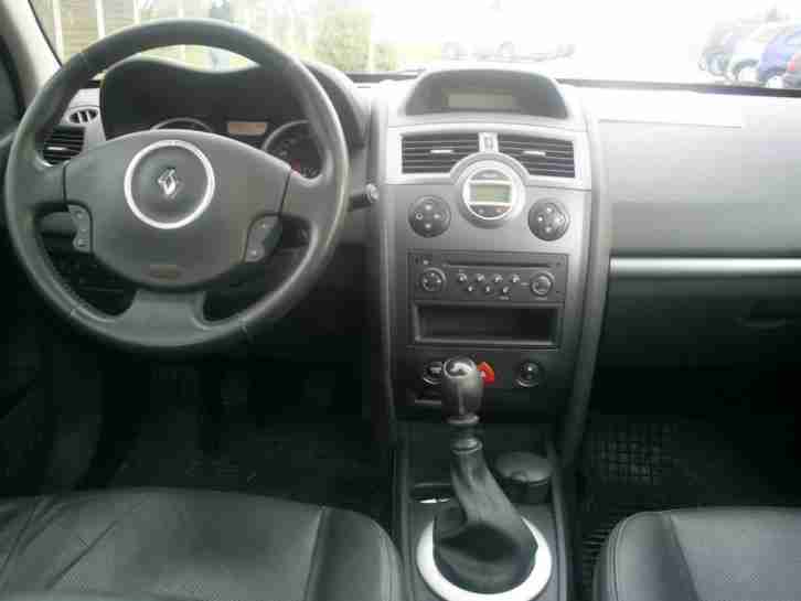 Renault Megane Grandtour 2.0dCI, Leder, Panoramadach, 150Ps