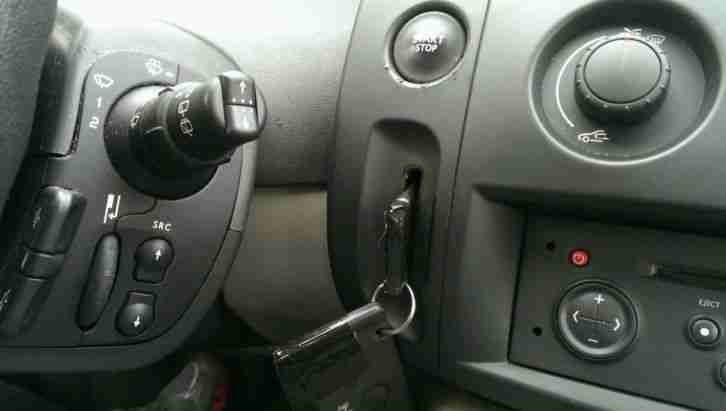 Renault Megane Scenic Bj.05 erst 86000 km Klima Anhängerkupplung usw