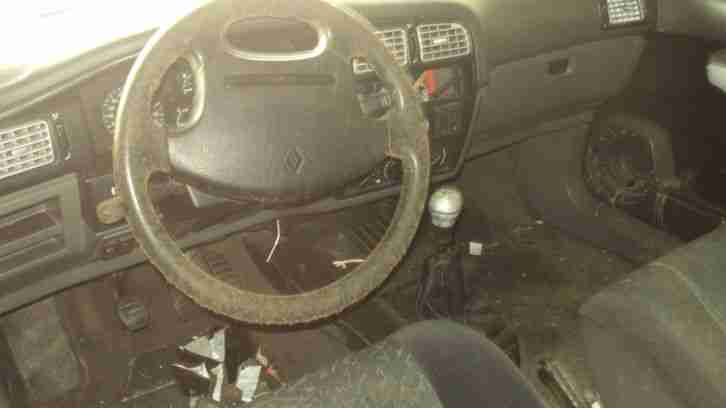 Renault R19 Cabrio Km 149000 zum Ausschlachten oder Reparieren