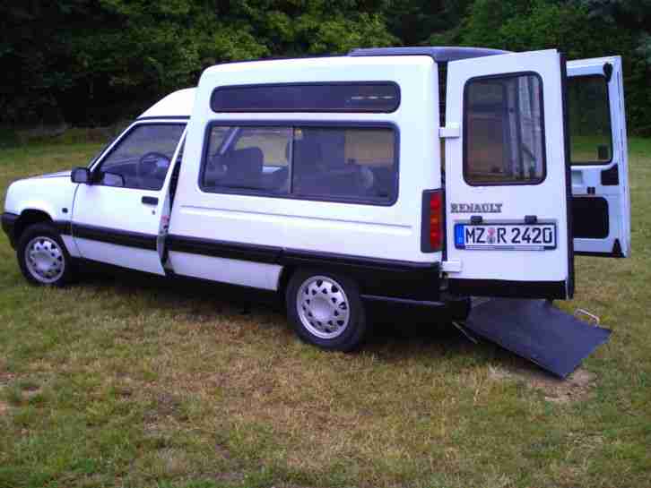 Renault Rapid Behindertengerechtes Fahrzeug Rollstuhlfahrer