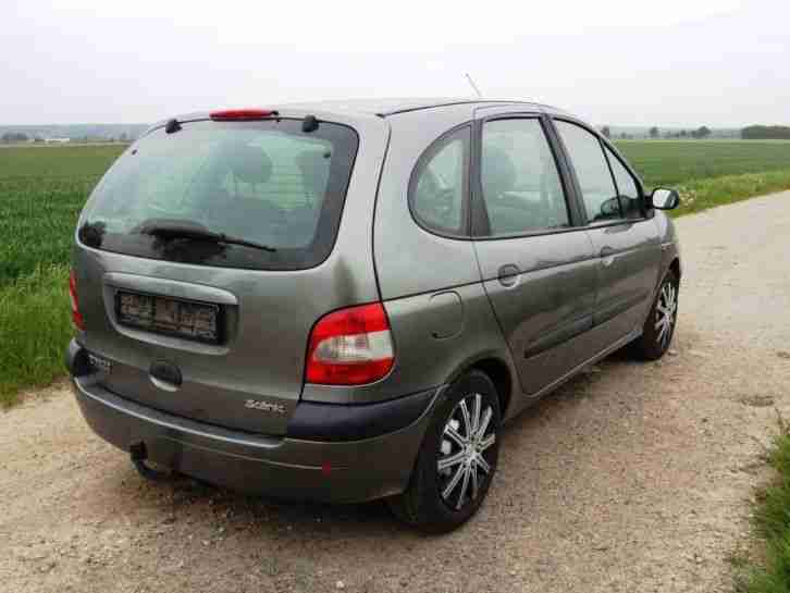 Renault Scenic, 1,9 l, Diesel mit Anhängerkupplung und Klima