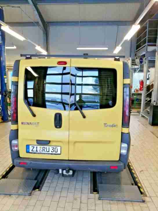 Renault Traffic Benzin LKW