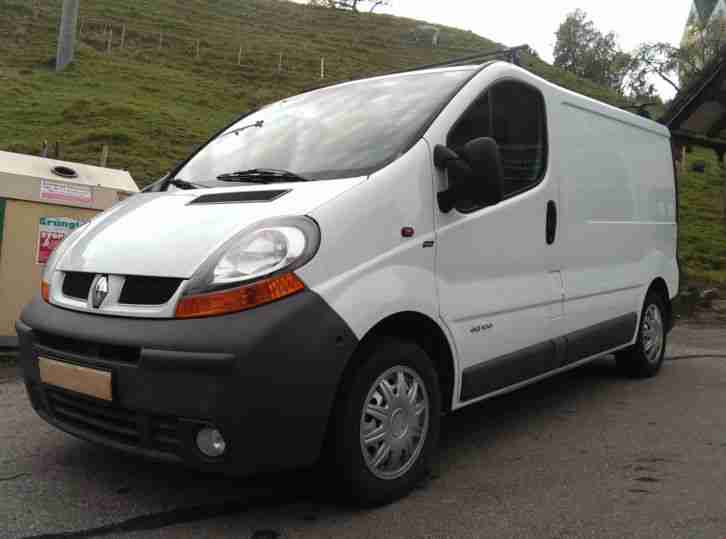 Renault Trafic II 1.9 DCI 100 Kastenwagen geschlossen