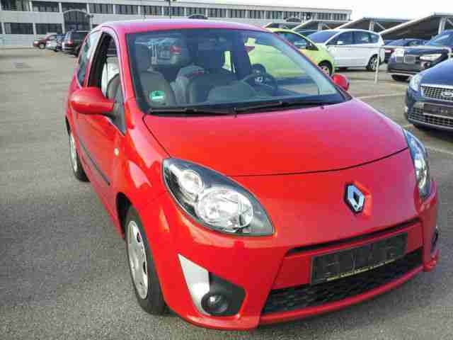 Renault Twingo 1.2 Je t' aime Finz.75, € Mlt
