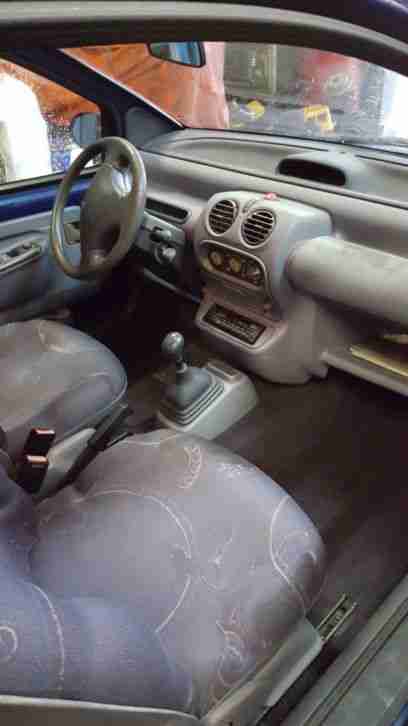 Renault Twingo BASTLERFAHRZEUG