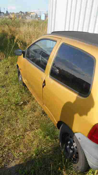 Twingo CO6 in Gold