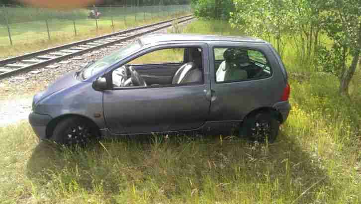 Twingo mit Tüv 148.167km Neue Batterie Auspuff