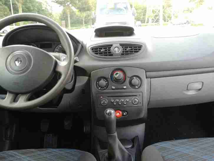 Renault clio Scheckheft gepflegt!!!!TOP-Zustand!!!!