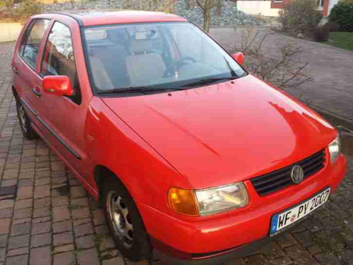 Roter VW Polo 55kw Baujahr 1995