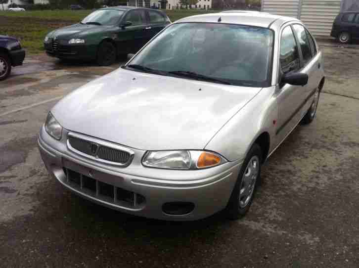 Rover 200 in silber