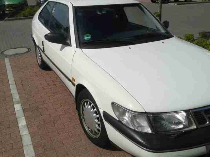 SAAB 900 2 Coupe Weiß TÜV 1/ 2016, 198750 km, Scheckheft,