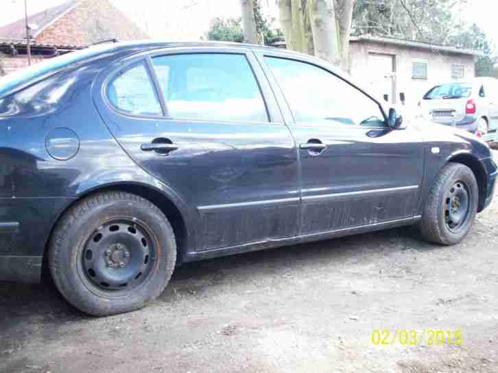 SE A T Toledo 1.6 16V ~~~ 113400 km ~~~ TÜV-02/16 mit Motorschaden