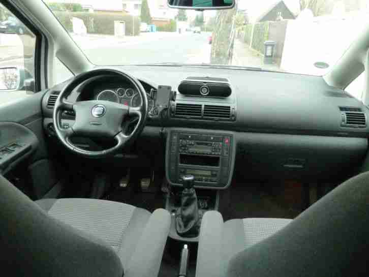 SEAT Alhambra 1.9 TDI Allrad Signo mit Standheizung, 141000km