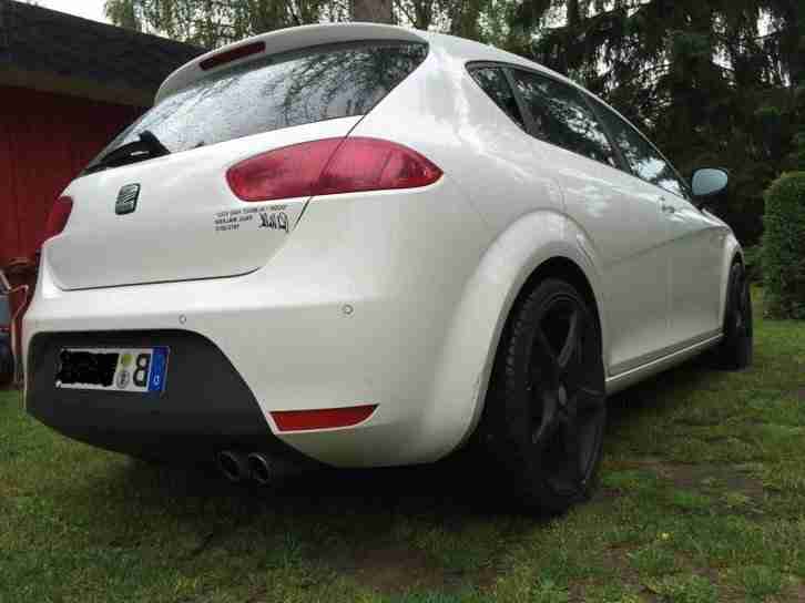 SEAT LEON FR TDI 2012 LEDER NAVI XENON CUPRA vw 19Zoll Golf gtd r line Garantie