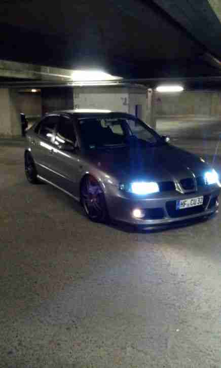 SEAT Leon CupraR 1M 1.8Turbo