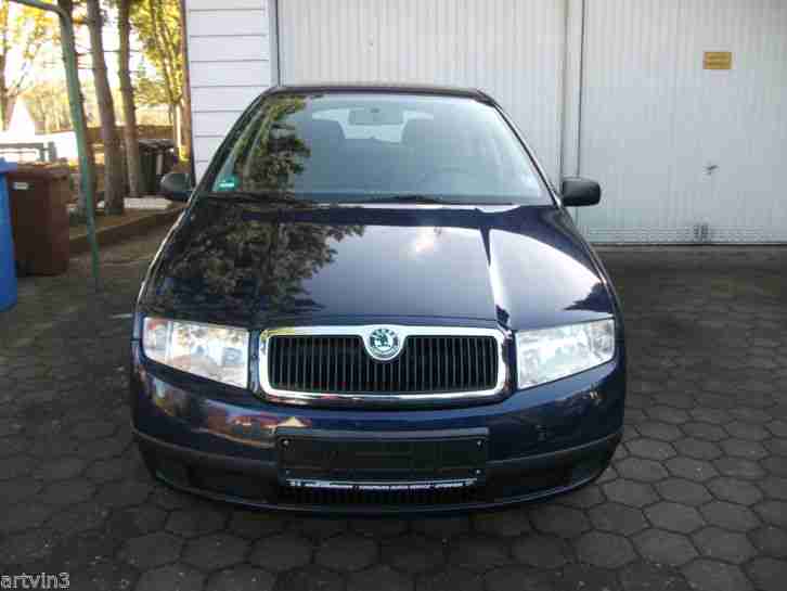 SKODA FABIA KOMBI 1,4 MPI 68 PS ; 116223 km ; TÜV neu , Winterreifen neu , usw..