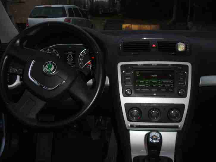 SKODA OCTAVIA*Ambiente***1.4 TSI***Top Zustand***