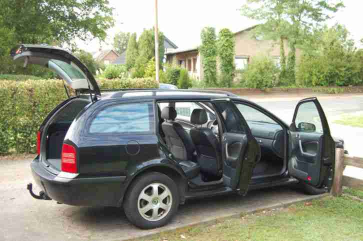 SKODA OCTAVIA schwarz metallik Tüv AU fast neu!