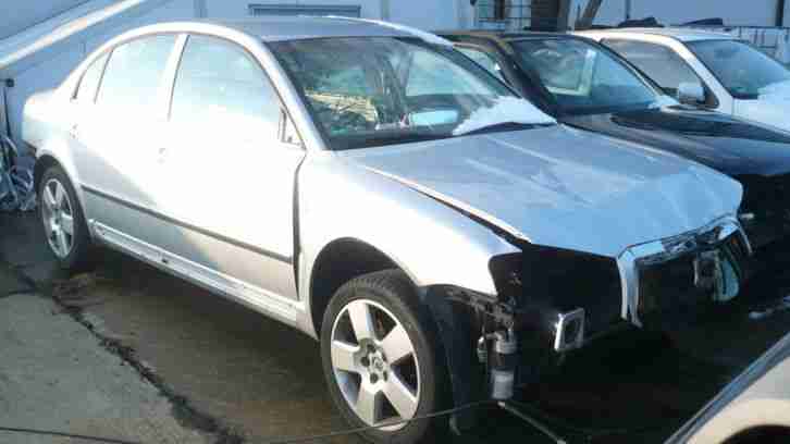 SKODA SUPERB 3U 2.5TDI SCHLACHTFEST