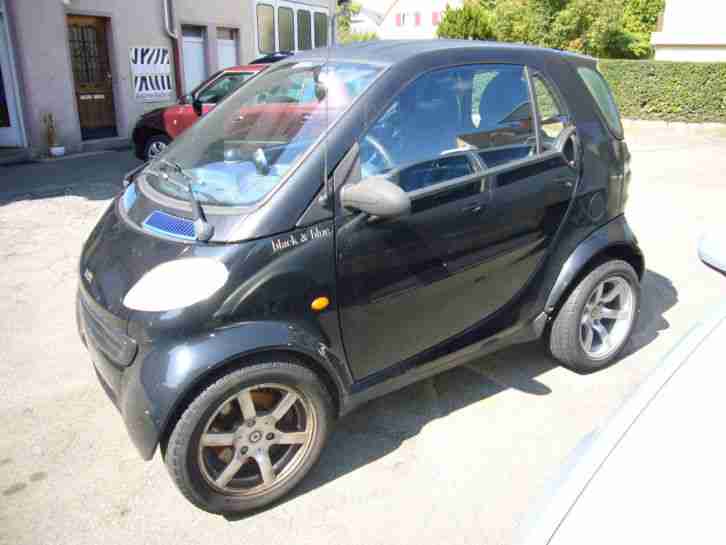 > FORTWO < , Black&Blue Edition , AT Motor 42 tkm