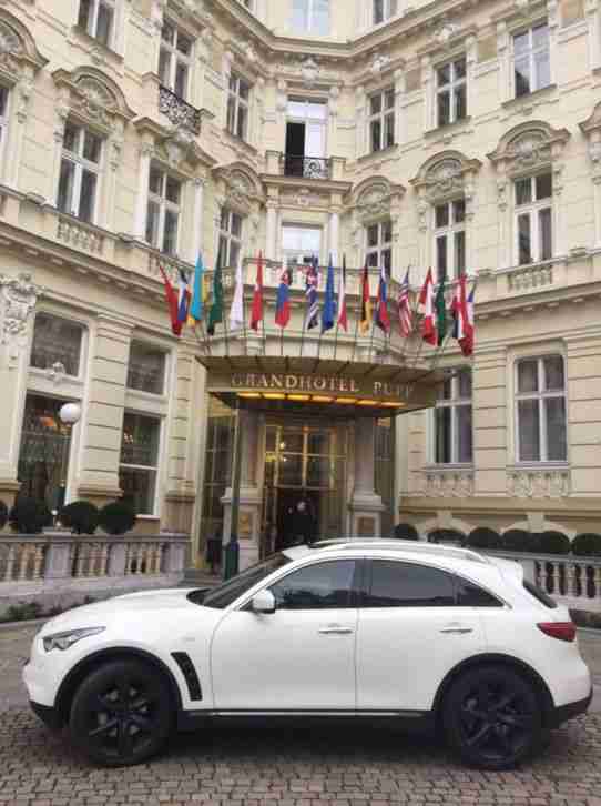 SUV Infiniti 30d