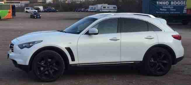 SUV Infiniti 30d