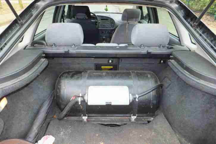 Saab 9-3 LPG, Baujahr 97, 298000 km, viele Neuteile, Bastlerfahrzeug