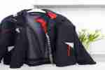 Schöne Jacke mit MAN Emblem, mit extra Innenweste.