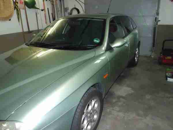 Schöner Alfa Romeo 156 JTS 2.0