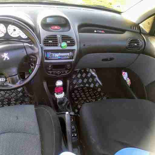 Schöner Cabrio Peugeot 206 CC mit Satten 135 PS