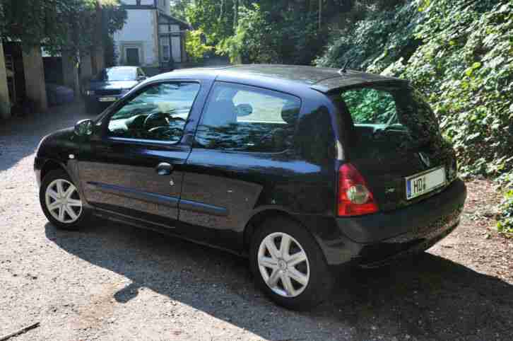 Schöner Renault Clio 1.2 16V TechRun schwarz TÜV NEU