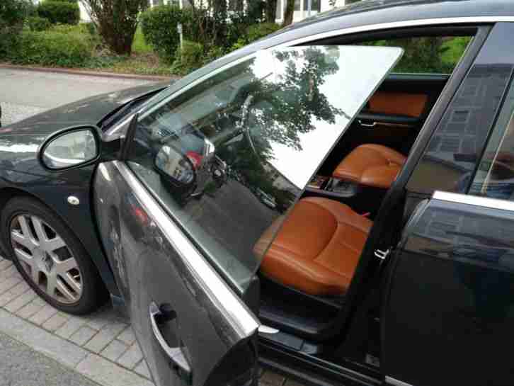 Schöner schwarzer Citroen C6 2,7 tHd,6-GANG-AUTOMATIK,LEDER,HOLZDEKOR,EURO4,VOLL