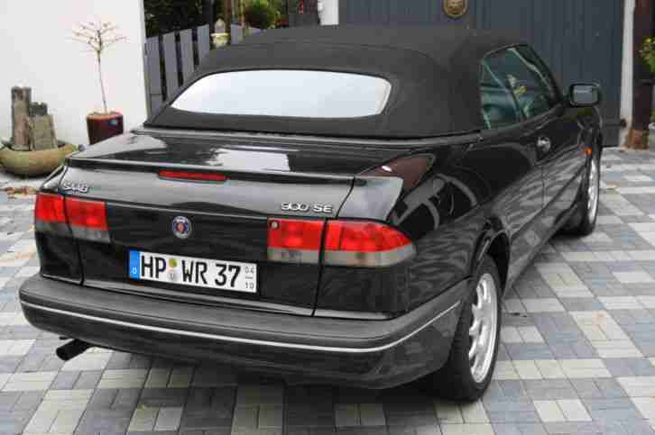 Schönes sehr gepflegtes Saab Cabrio in schwarz und elektr. Verdeck .