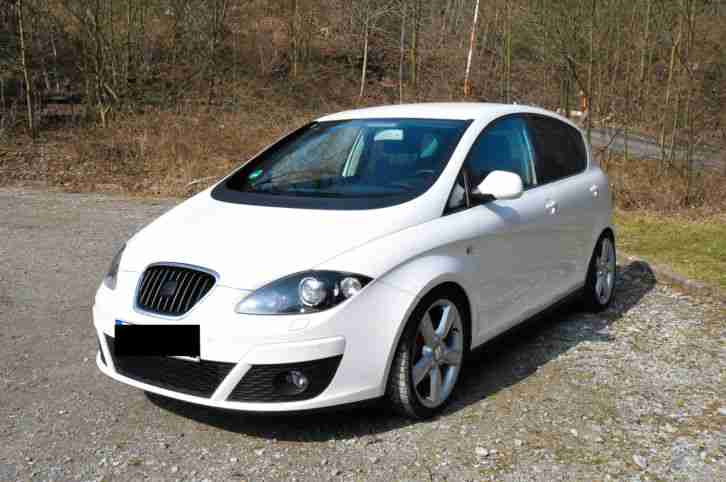 Altea 160 PS, Navi, Bi Xenon, 18 TÜV NEU uvm!